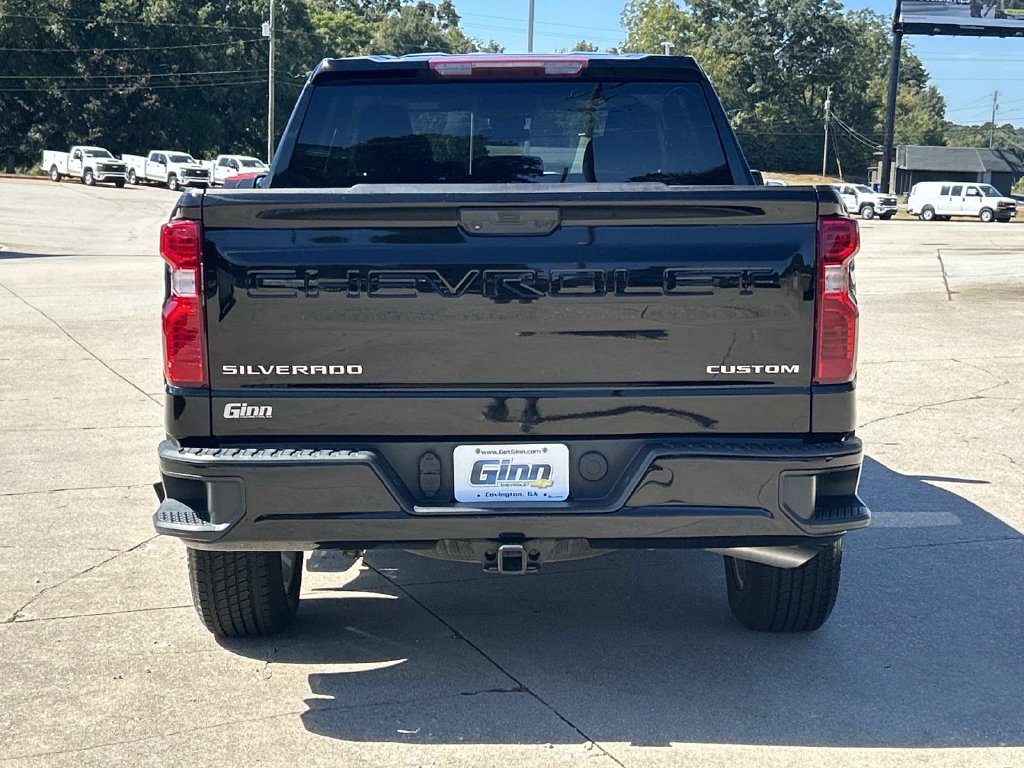 Used 2022 Chevrolet Silverado 1500 Custom RWD image 3