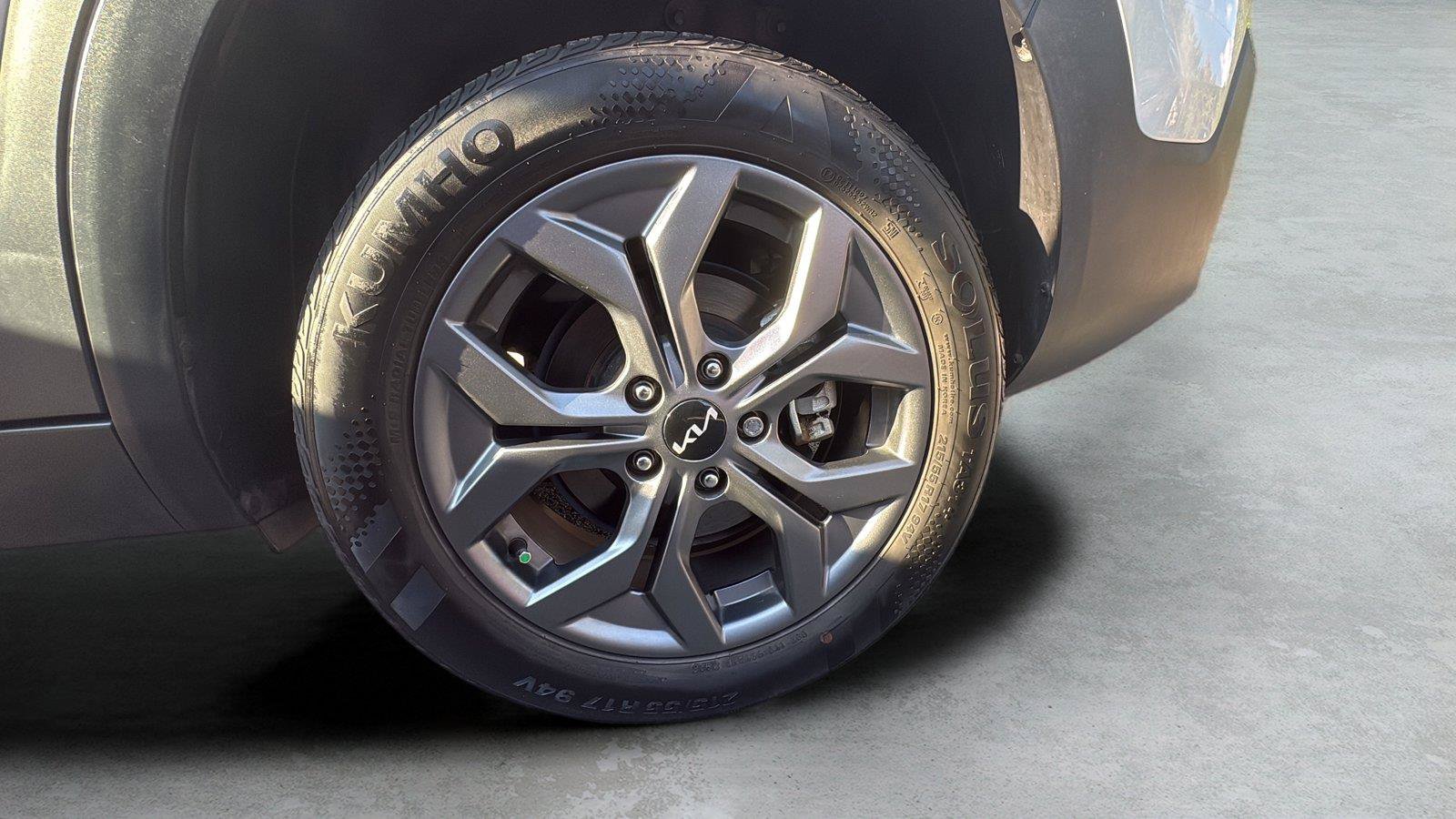 Used 2024 Kia Seltos S AWD/4WD image 25