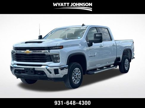 Used 2024 Chevrolet Silverado 2500 LT AWD/4WD image 1