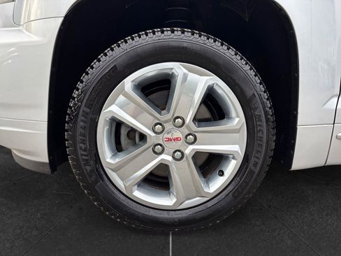 Used 2016 GMC Terrain Denali FWD image 9