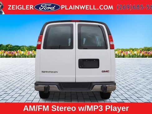 Used 2024 GMC Savana 2500 w/ Driver Convenience Package RWD image 4