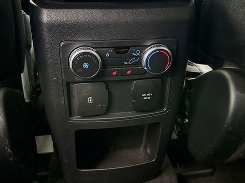 Used 2020 Ford Explorer Limited image 26