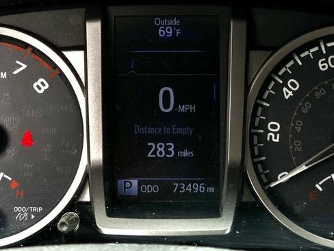 Used 2019 Toyota Tacoma SR5 image 20