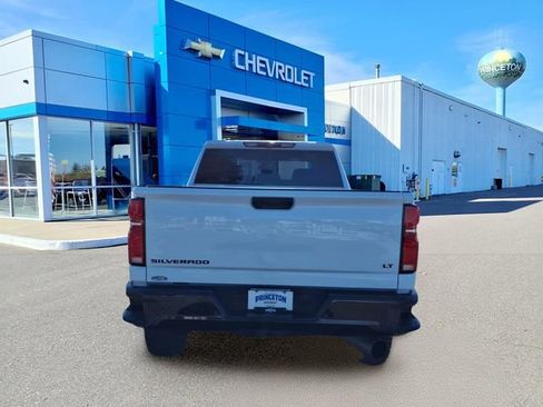 Used 2025 Chevrolet Silverado 3500 LT w/ Trail Boss Package image 4