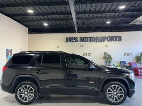Used 2018 GMC Acadia SLT AWD/4WD image 9