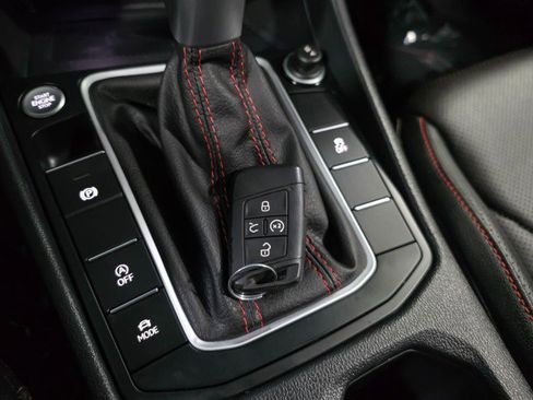 Used 2023 Volkswagen Jetta GLI Autobahn image 40