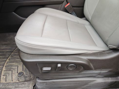 Certified 2024 GMC Yukon SLT w/ SLT Premium Package image 29