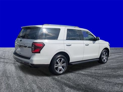 Used 2024 Ford Expedition Limited AWD/4WD image 4