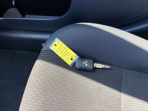 Used 2017 Mitsubishi Lancer ES FWD image 15