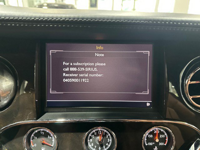Used 2011 Bentley Mulsanne RWD image 70