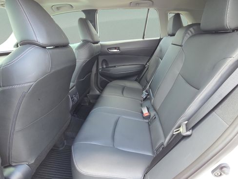 Used 2026 Toyota Corolla Cross XLE w/ Convenience Package FWD image 12