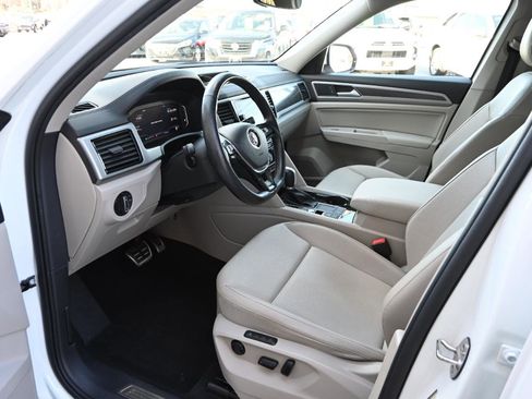 Used 2019 Volkswagen Atlas SEL R-Line image 15
