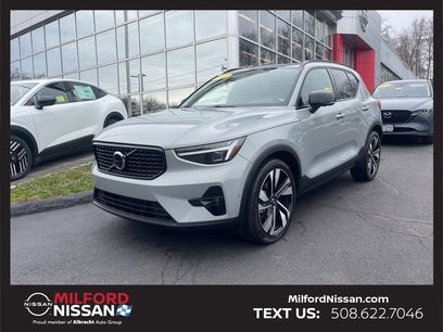 Used 2025 Volvo XC40 B5 Plus