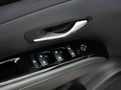 Used 2022 Hyundai Tucson SEL w/ Convenience + Premium Package AWD/4WD image 16