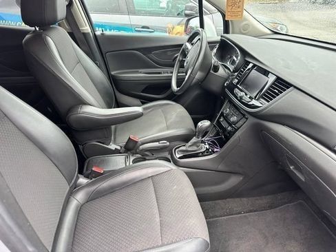 Certified 2022 Buick Encore Preferred w/ Safety Package FWD image 13