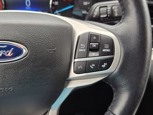 Used 2022 Ford Explorer XLT w/ Equipment Group 202A AWD/4WD image 23