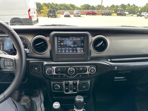 Used 2020 Jeep Gladiator Sport w/ Quick Order Package 24S AWD/4WD image 13