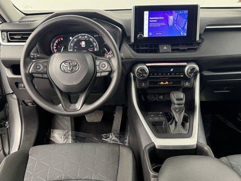 Certified 2025 Toyota RAV4 XLE image 31