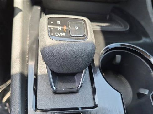 Certified 2023 Nissan Rogue SV FWD image 12