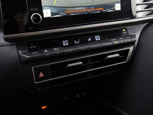 Used 2025 Toyota Camry LE image 16