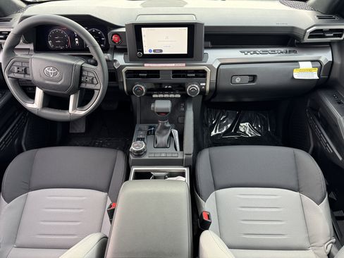 New 2026 Toyota Tacoma TRD Off-Road AWD/4WD image 4