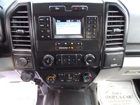 Used 2019 Ford F150 4x4 SuperCrew XL w/ Equipment Group 101A Mid image 17