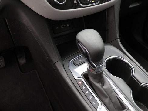 Used 2023 Chevrolet Equinox LS w/ LS Convenience Package image 19