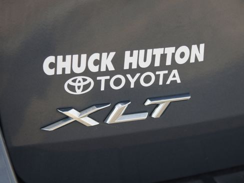 Used 2021 Ford Explorer XLT w/ Equipment Group 202A image 19