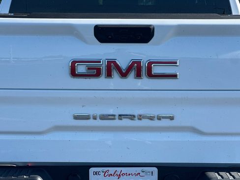 Used 2025 GMC Sierra 1500 SLT RWD image 47