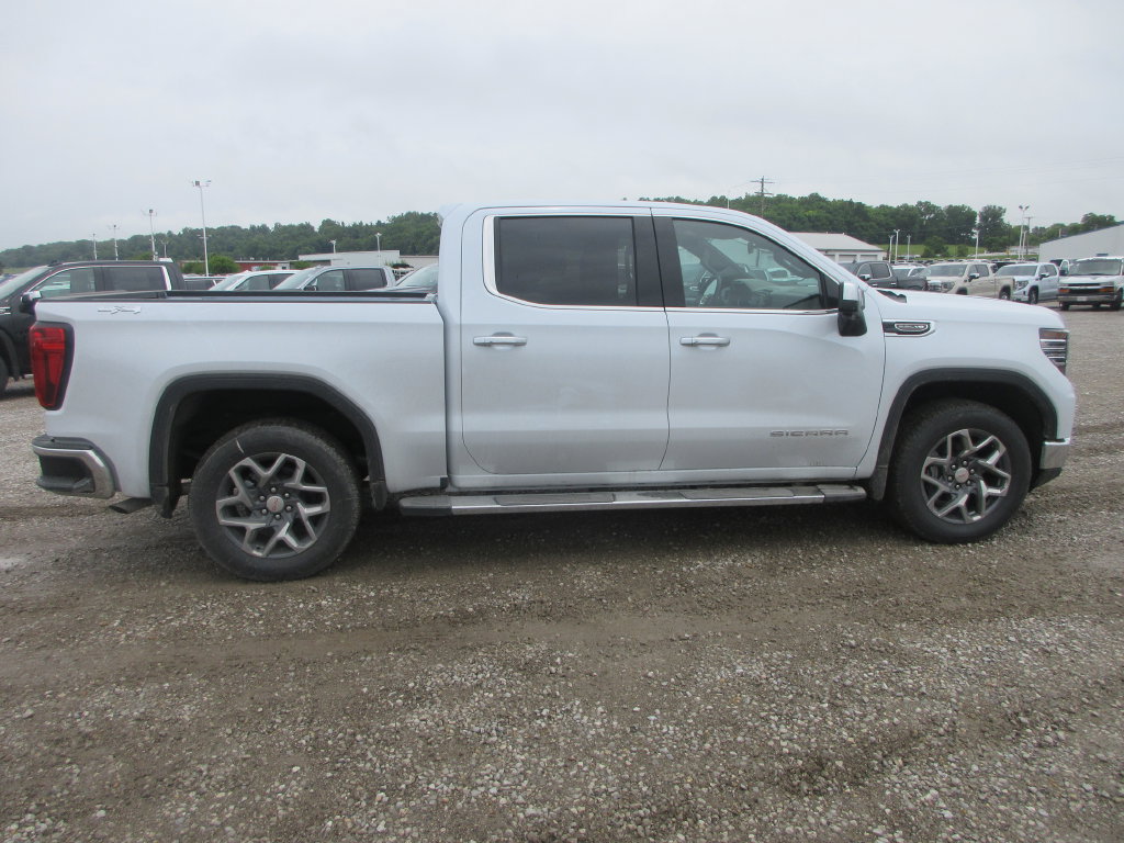 New 2026 GMC Sierra 1500 SLT w/ SLT Premium Package AWD/4WD image 3