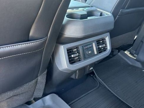 Used 2024 Ford F350 Lariat w/ FX4 Off-Road Package image 20