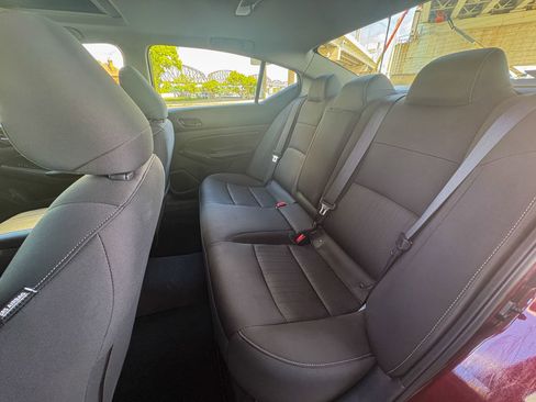 Used 2024 Nissan Altima 2.5 SV w/ SV Premium Package AWD/4WD image 27