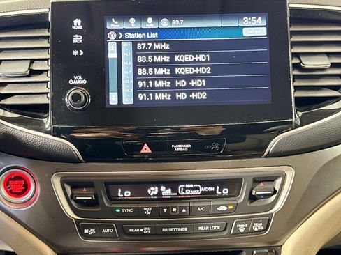 Used 2022 Honda Pilot Special Edition image 15