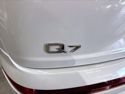 Used 2019 Audi Q7 2.0T Premium w/ Convenience Package AWD/4WD image 11