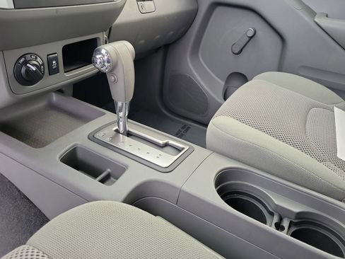 Certified 2019 Nissan Frontier S image 29