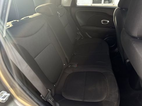 Used 2018 Kia Soul w/ Convenience Package image 27