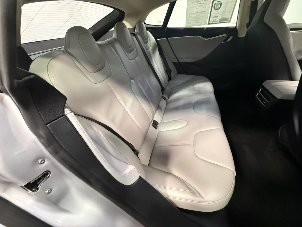 Used 2013 Tesla Model S Performance RWD image 14