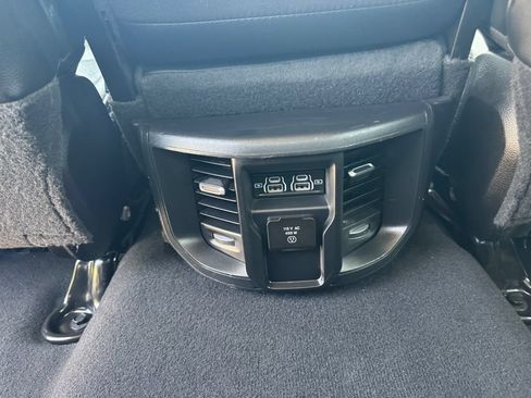 Used 2024 RAM 2500 Laramie AWD/4WD image 39
