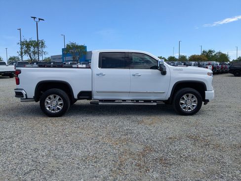 New 2026 Chevrolet Silverado 2500 High Country w/ High Country Premium Package AWD/4WD image 10