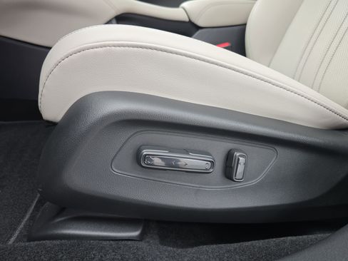 New 2026 Honda HR-V EX-L image 28