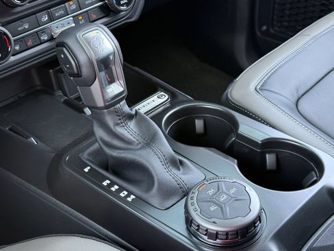 New 2026 Ford Bronco Outer Banks AWD/4WD image 19