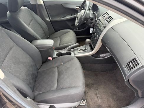 Used 2009 Toyota Corolla S w/ PWR Pkg FWD image 12