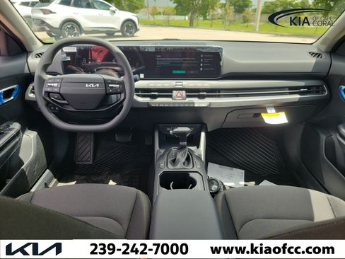New 2026 Kia K4 FWD image 14