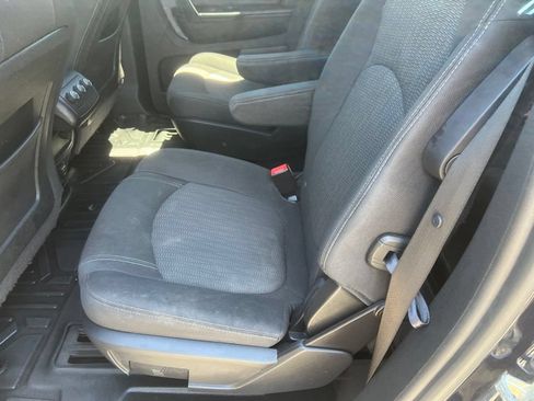 Used 2016 Chevrolet Traverse LT w/ Style and Technology Package AWD/4WD image 6