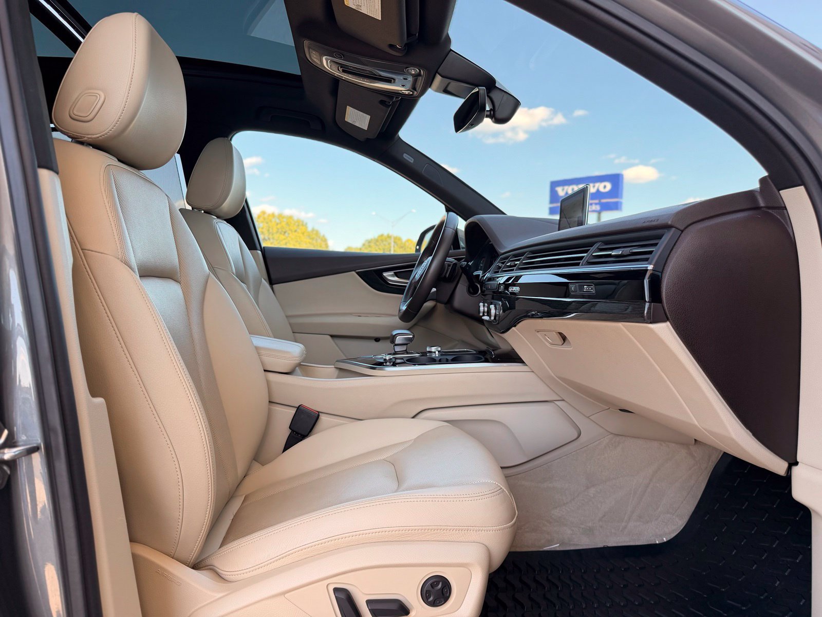 Used 2018 Audi Q7 3.0T Prestige w/ Prestige Package AWD/4WD image 40