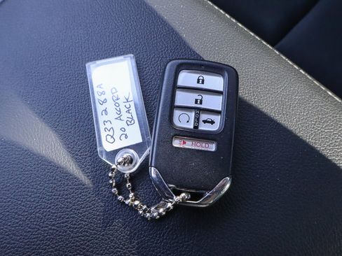 Used 2020 Honda Accord Touring image 36