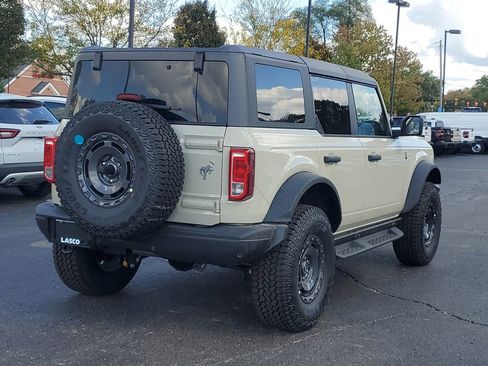 New 2025 Ford Bronco Big Bend w/ Black Diamond Package image 4