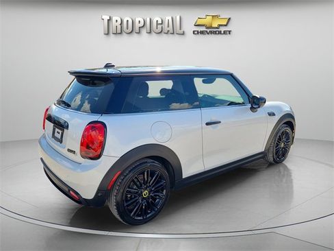 Used 2024 MINI Cooper SE image 5