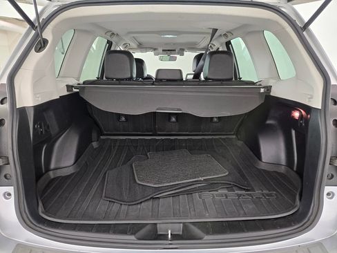 Used 2018 Subaru Forester 2.5i Touring w/ Popular Package #3B AWD/4WD image 19