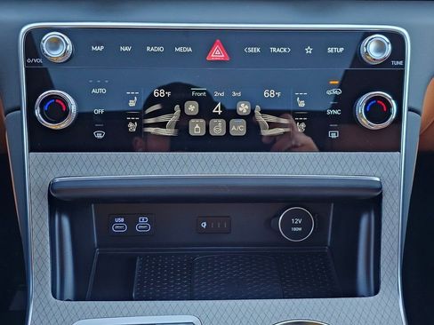 New 2026 Genesis GV80 2.5T Prestige AWD/4WD image 16